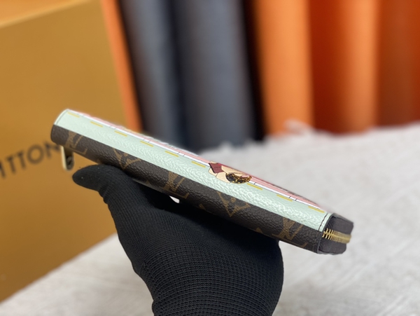 LVコピーウォレット側面デザイン